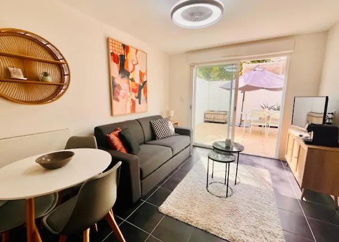 T2 With Terrace Near Les Minimes 公寓 *