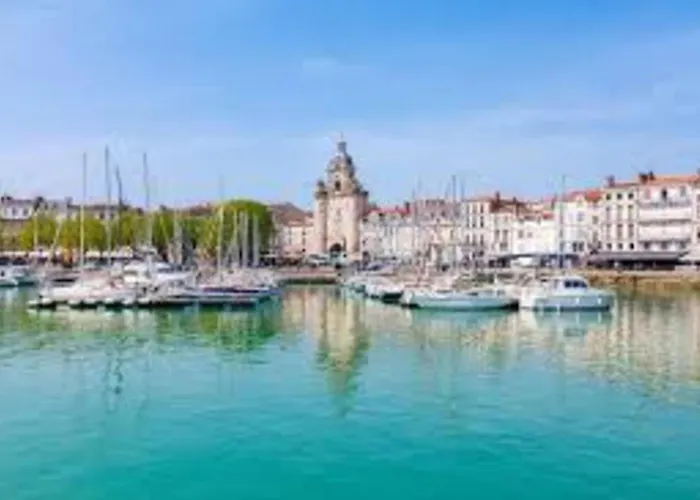 T2 With Terrace Near Les Minimes * 拉罗歇尔